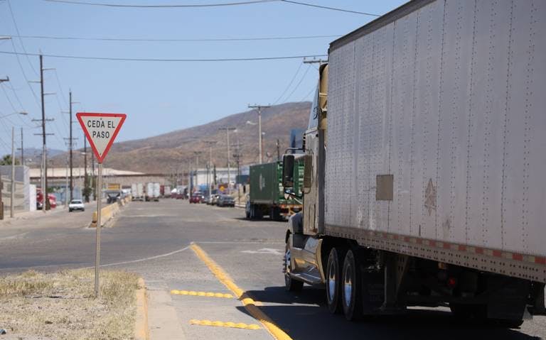 Crisis de escasez de transporte de carga en frontera con EU