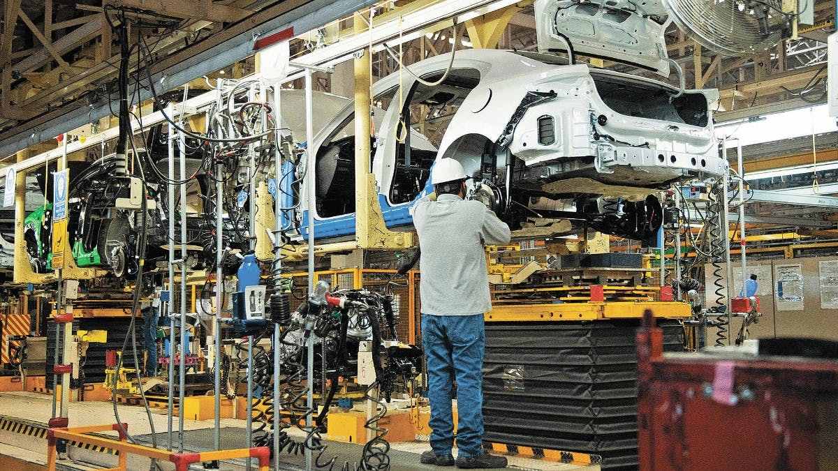 Éxito Histórico: México Alcanza Récord en Exportación de Autos Ligeros en Febrero