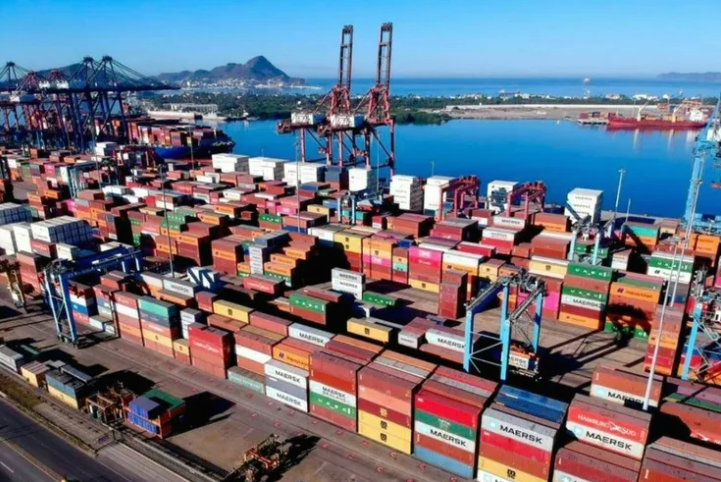 Exportaciones Mexicanas Alcanzan un Nuevo Récord de 55 Mil Millones de Dólares